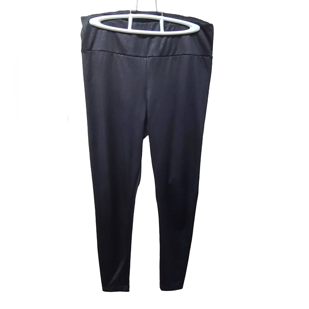 No Boundaries Womens Black Snake Like Design Leggings Medium